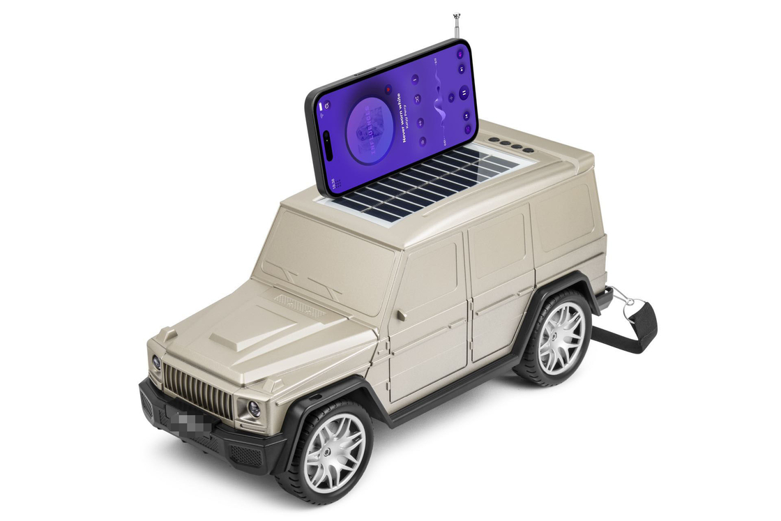 クラシックカー型のブルートゥーススピーカー ソーラー懐中電灯とラジオの機能を組み合わせ 家庭旅行 屋外