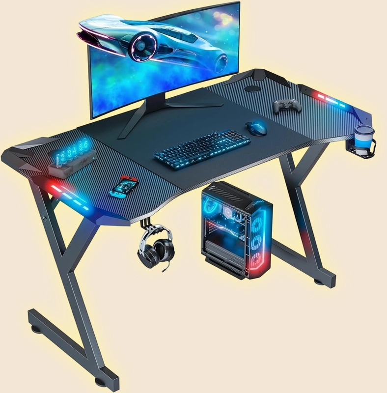 エルゴノミックなデザインのゲームデスク カーボンファイバーの仕上げ LEDライト 生活スペースやゲーマーのための便利なアクセサリー