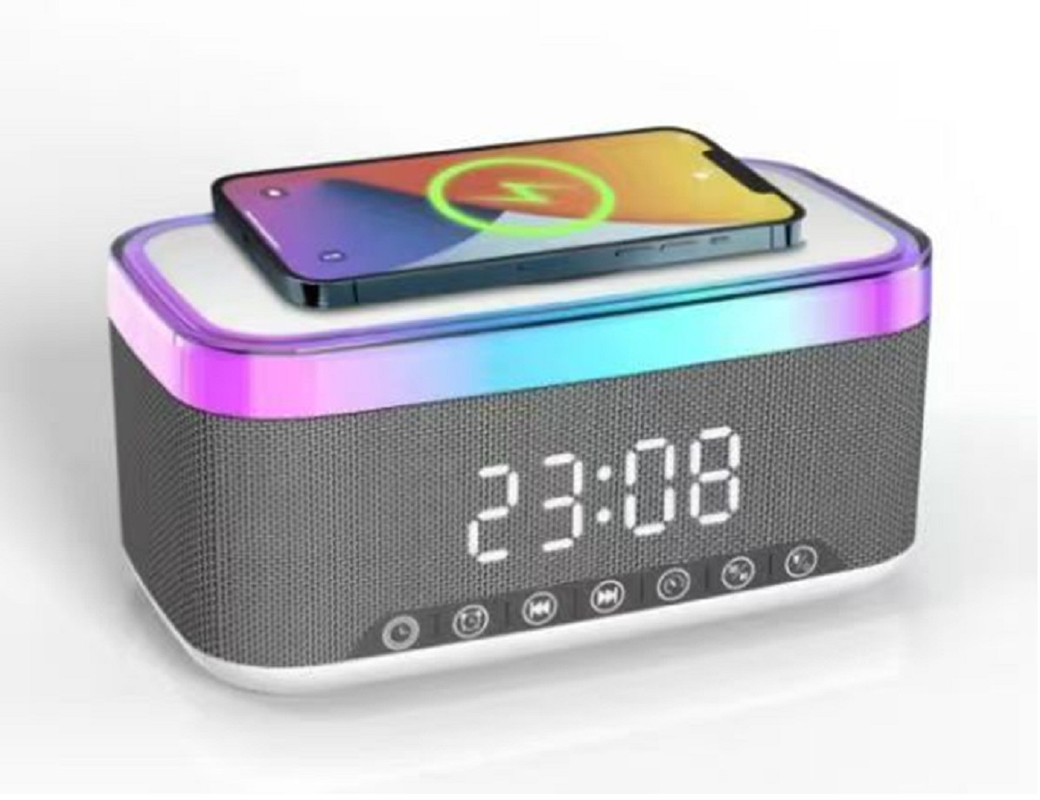 ブルートゥーススピーカーは15Wの高速充電をサポートします 10Wの出力 1200mAhのリチウムバッテリーを持つ2重52mmのスピーカー スマートクロック