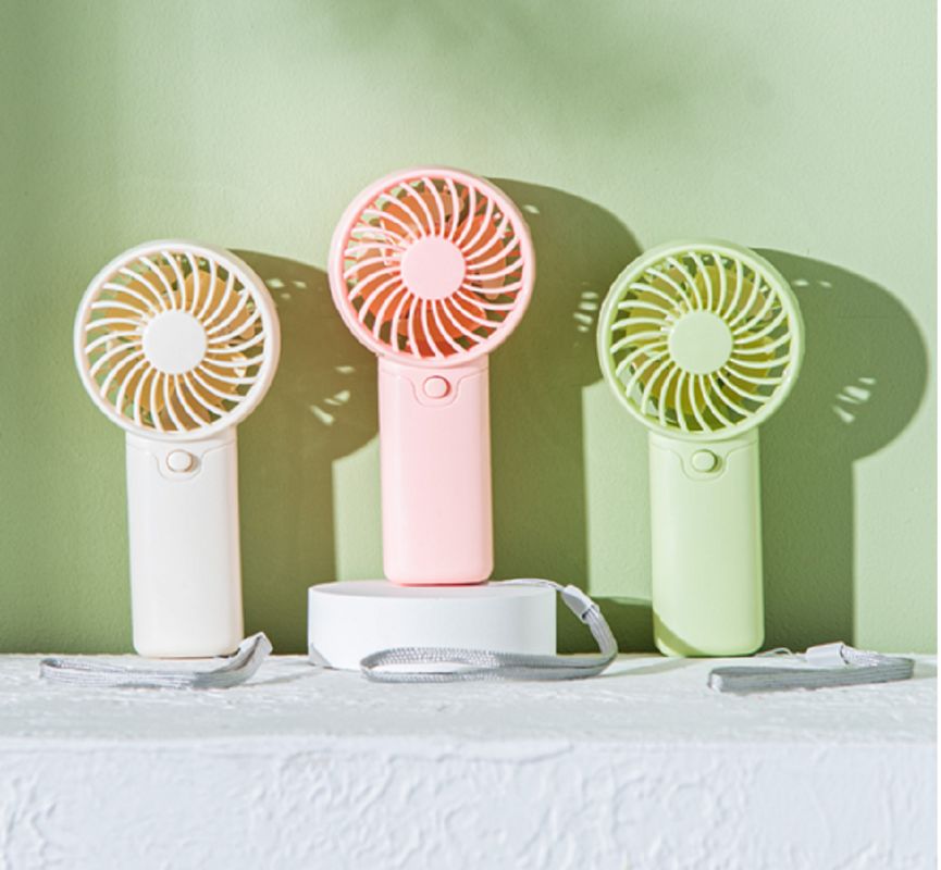 単4電池式ハンドヘルドファン 2W ABSボディ 6*3.7*12.5cm サイズ 53.7g 軽量 ストラップ付き グリーン レッド ホワイト