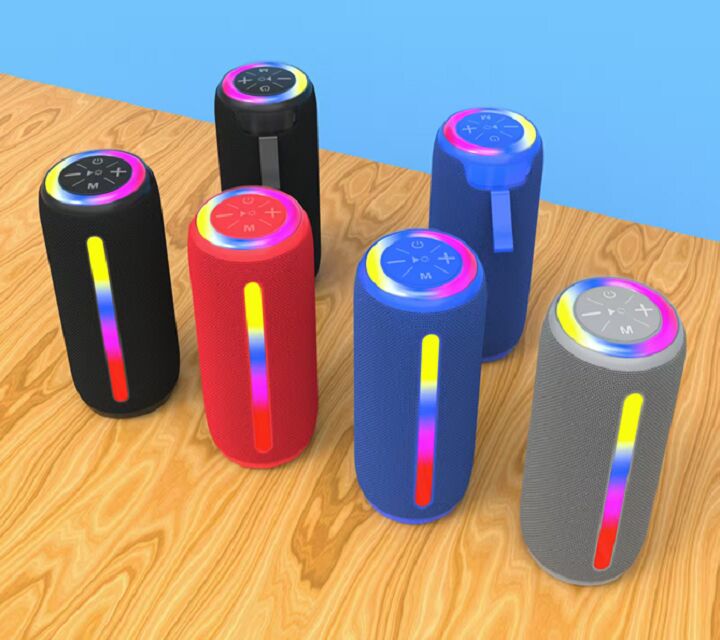 アウトドアBluetoothスピーカー、5W*2、57mmドライバー、1200mAh、マルチプレイ（BT/AUX/TF/USB）